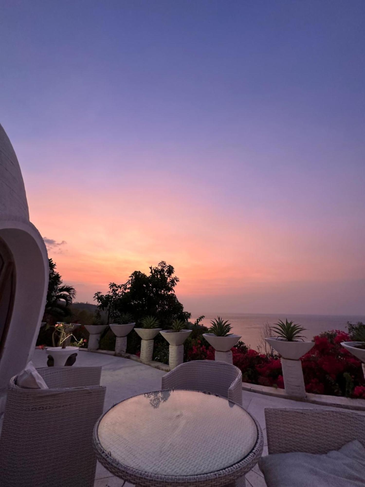 Villa Cocodome Teluknarat Extérieur photo